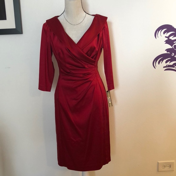 Tahari Dresses & Skirts - 🌹Beautiful 🌹Tahari dress🌹